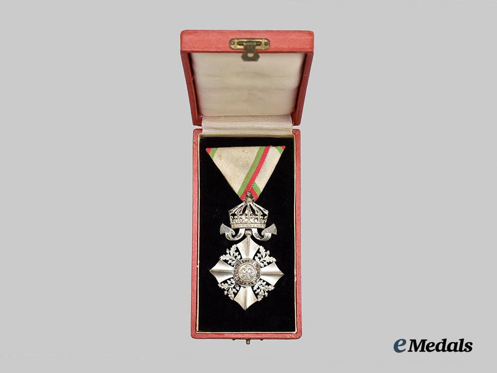 bulgaria,_kingdom._an_order_of_civil_merit,_sixth_class_with_crown_in_case,_c.1944___m_n_c4849