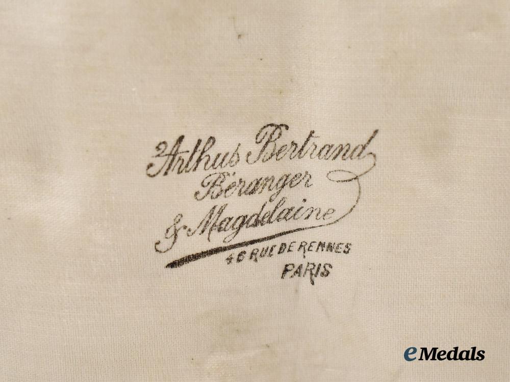 serbia,_kingdom._an_order_of_st._sava,_i_i_i_class_in_case_by_bertrand,_c.1916___m_n_c4857