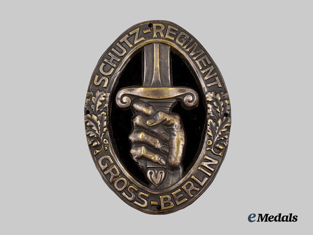 germany,_freikorps._a_rare_schutz-_regiment_gross-_berlin_sleeve_insignia___m_n_c4860-_recovered