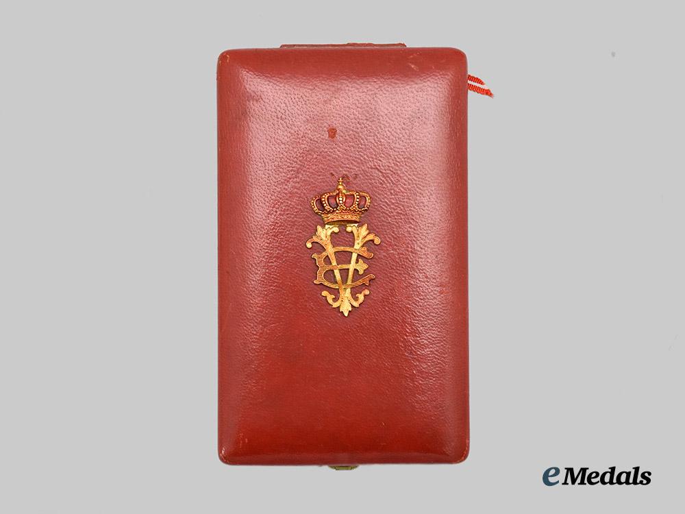 italy,_kingdom._an_order_of_the_crown,_commander_in_gold_by_cravanzola,_c.1900___m_n_c4885