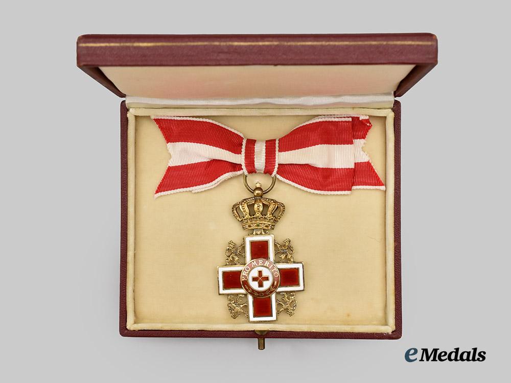 netherlands,_kingdom._a_red_cross_of_merit,_for_ladies,_in_case___m_n_c4892