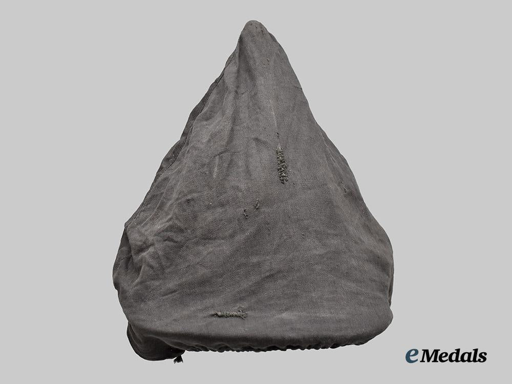 hungary,_kingdom._a_royal_hungarian_police_officer's_helmet,_c.1910___m_n_c4943