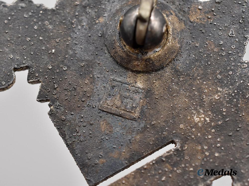 germany,_wehrmacht._an_infantry_assault_badge,_silver_grade,_by_josef_feix&_söhne___m_n_c4966