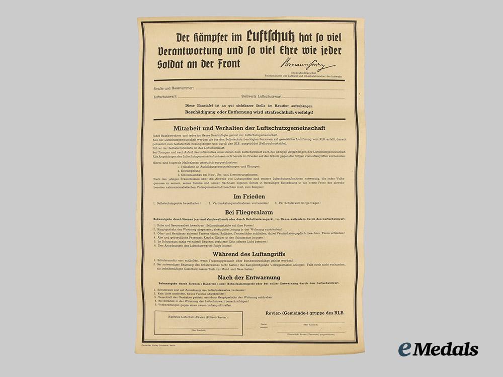 germany,_r_l_b._a_mint_and_unused_air_raid_instructional_poster___m_n_c4970-_recovered