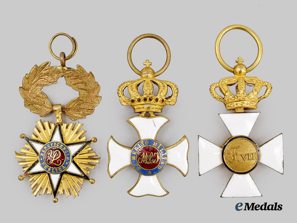 spain,_kingdom._a_lot_of_three_reduced_size_orders&_decorations___m_n_c4985