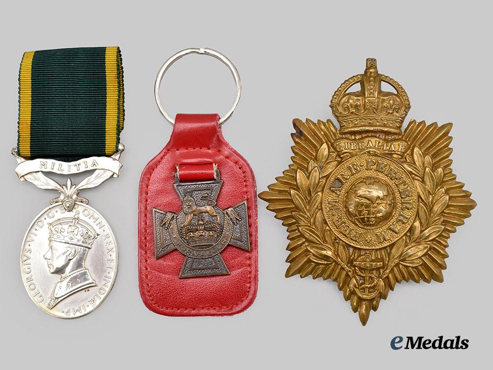 united_kingdom._a_lot_of_british_medals_and_militaria___m_n_c4998