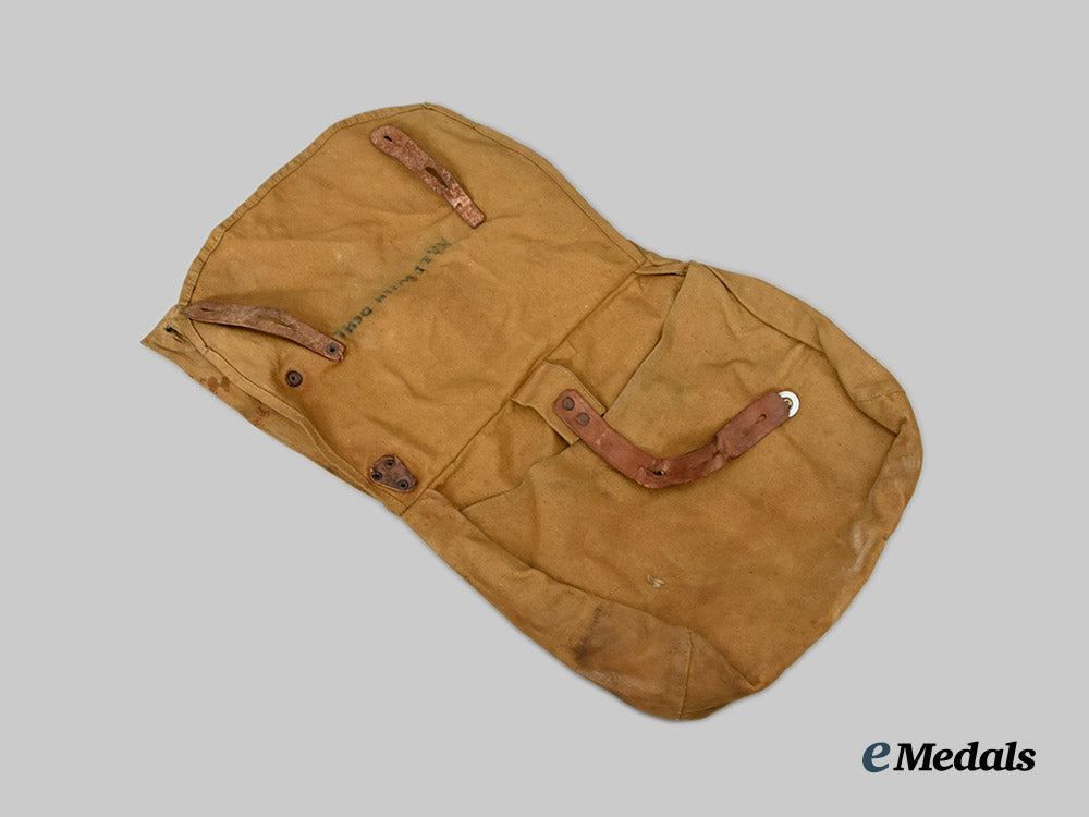 germany,_wehrmacht._a_mixed_lot_of_field_bags___m_n_c5003