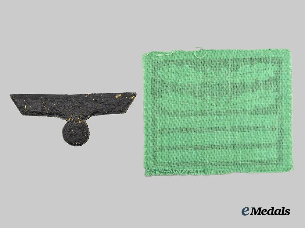 germany,_wehrmacht._a_pair_of_uniform_insignia___m_n_c5010