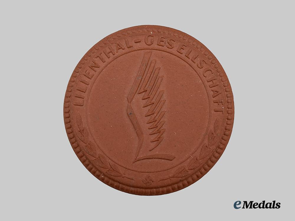 germany,_third_reich._a1937_german_society_for_aeronautics_and_astronautics_munich_meeting_commemorative_medallion___m_n_c5040