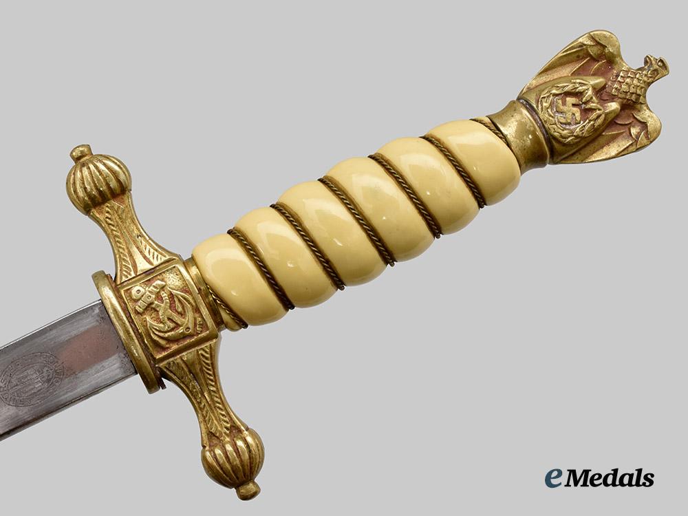 germany,_kriegsmarine._an_officer’s_dress_dagger,_by_e.&_f._hörster___m_n_c5063