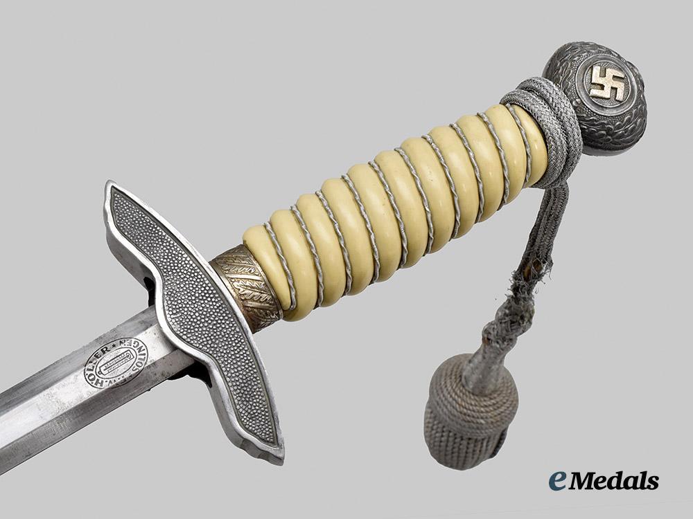 germany,_luftwaffe._an_officer’s_dress_dagger,_with_general’s_hanger,_by_f._w._höller___m_n_c5142