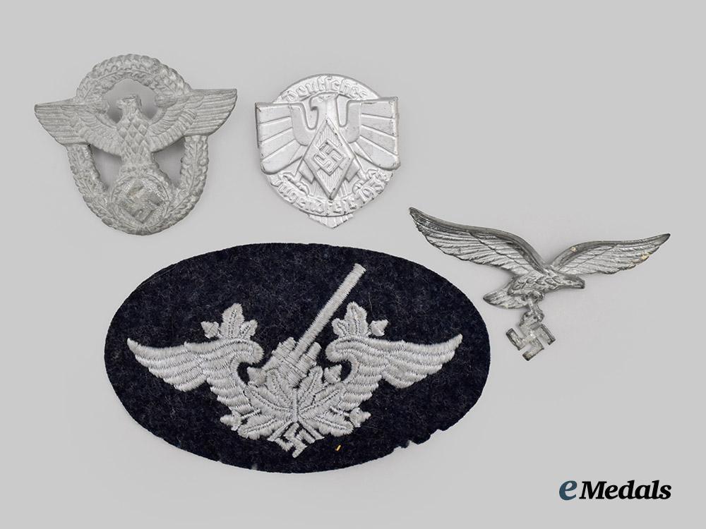 germany,_third_reich._a_mixed_lot_of_insignia___m_n_c5197