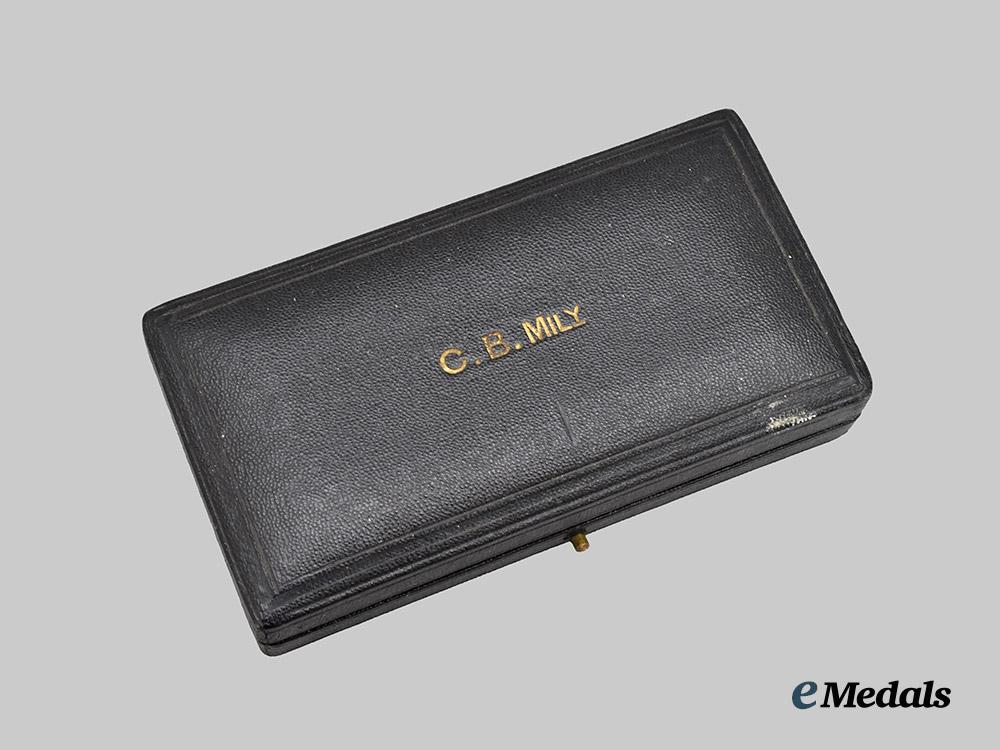 united_kingdom._an_order_of_the_bath,_commander_by_garrard&_co.,_in_case,_c.1918___m_n_c5221