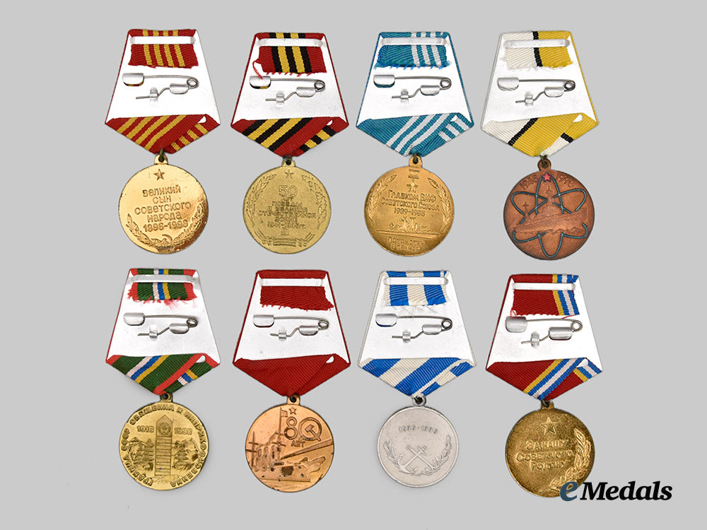 russia,_soviet_union._a_lot_of_medals&_awards___m_n_c5282(1)