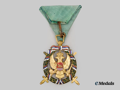 montenegro,_kingdom._a_medal_to_the_right,_honour_and_freedom_of_montenegro___m_n_c5364