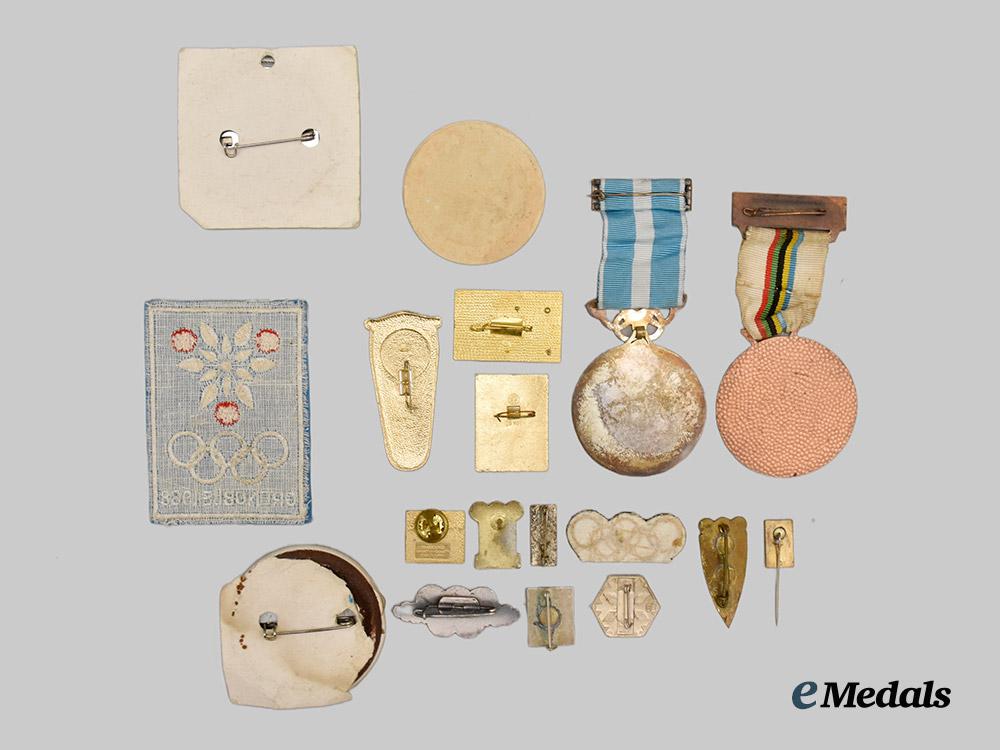 international._a_lot_of_twenty-_two_items_bearing_the_olympic_rings___m_n_c5371