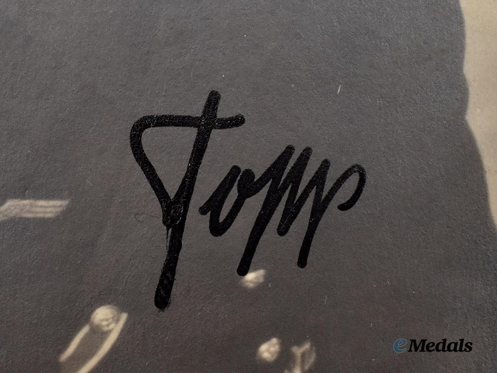 germany,_heer._the_award_documents_to_sniper_obergefreiter_august_pamann,33_confirmed_kills___m_n_c5466