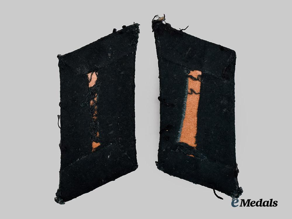 germany,_heer._a_set_of_infantry_officer_collar_tabs___m_n_c5526