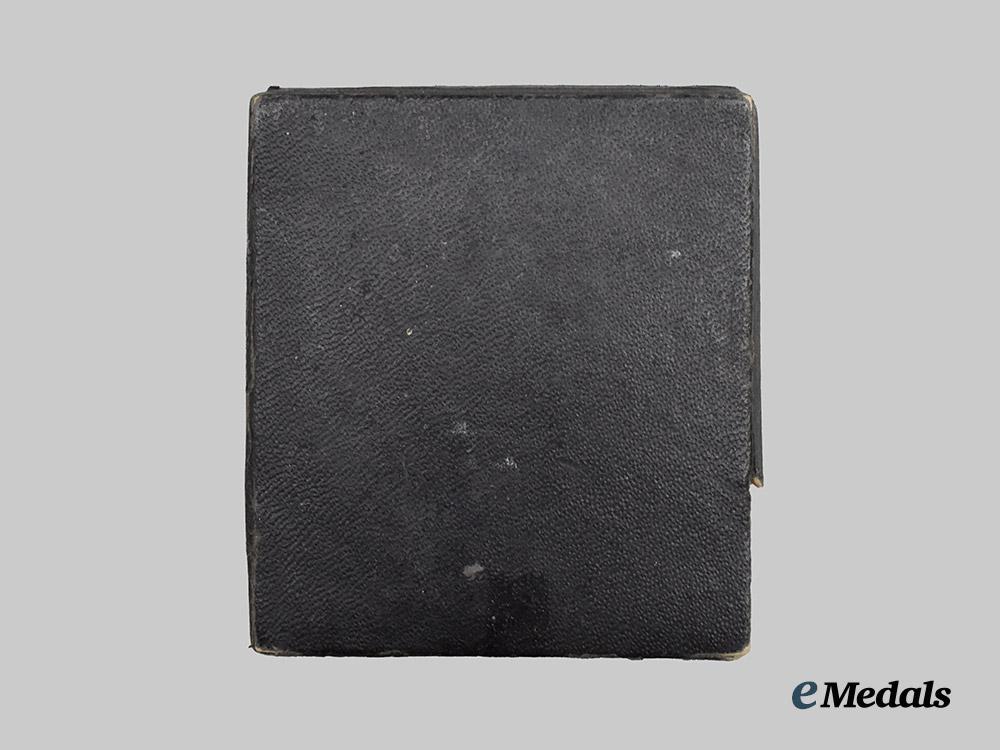 germany,_wehrmacht._a_mint1939_iron_cross_i_i_class,_with_l_d_o_case,_by_wilhelm_deumer___m_n_c5581