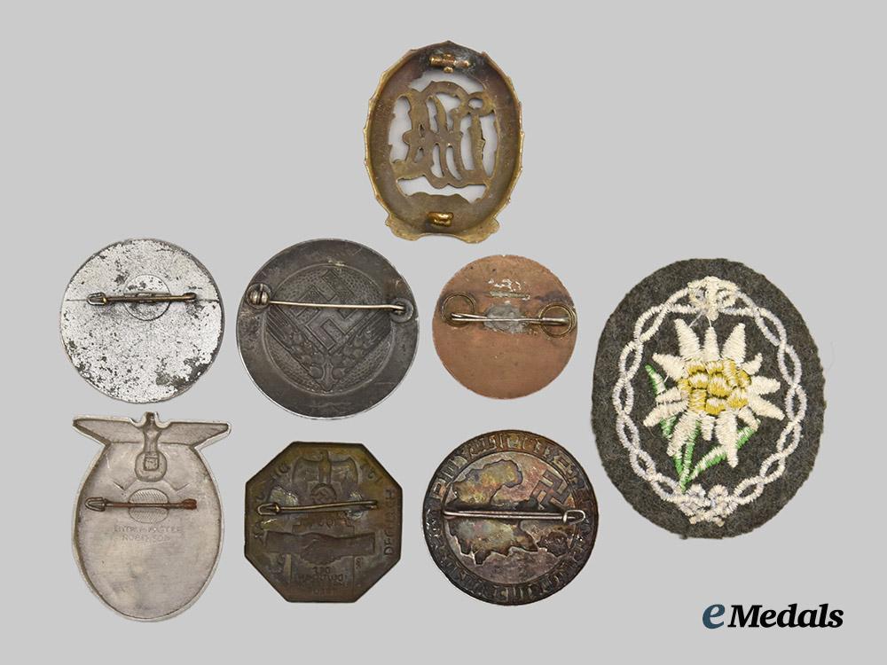 germany,_third_reich._a_mixed_lot_of_badges_and_insignia___m_n_c5629