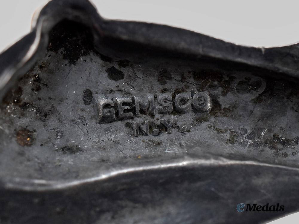 united_states._a_lot_of_three_american_wings___m_n_c5661