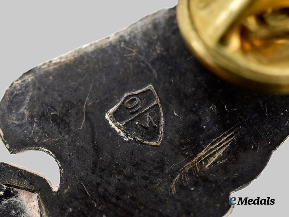 united_states._a_lot_of_three_american_wings___m_n_c5663