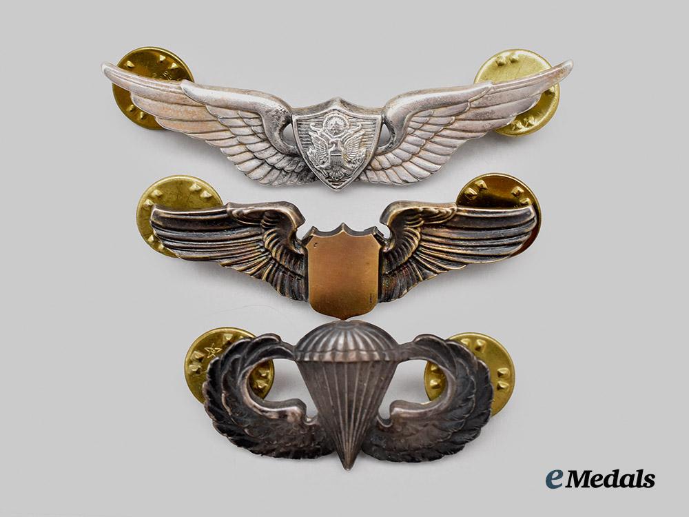 united_states._a_lot_of_three_second_war_wings___m_n_c5665