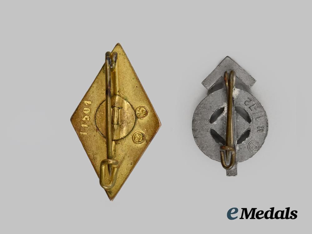 germany,_h_j._a_pair_of_badges___m_n_c5861