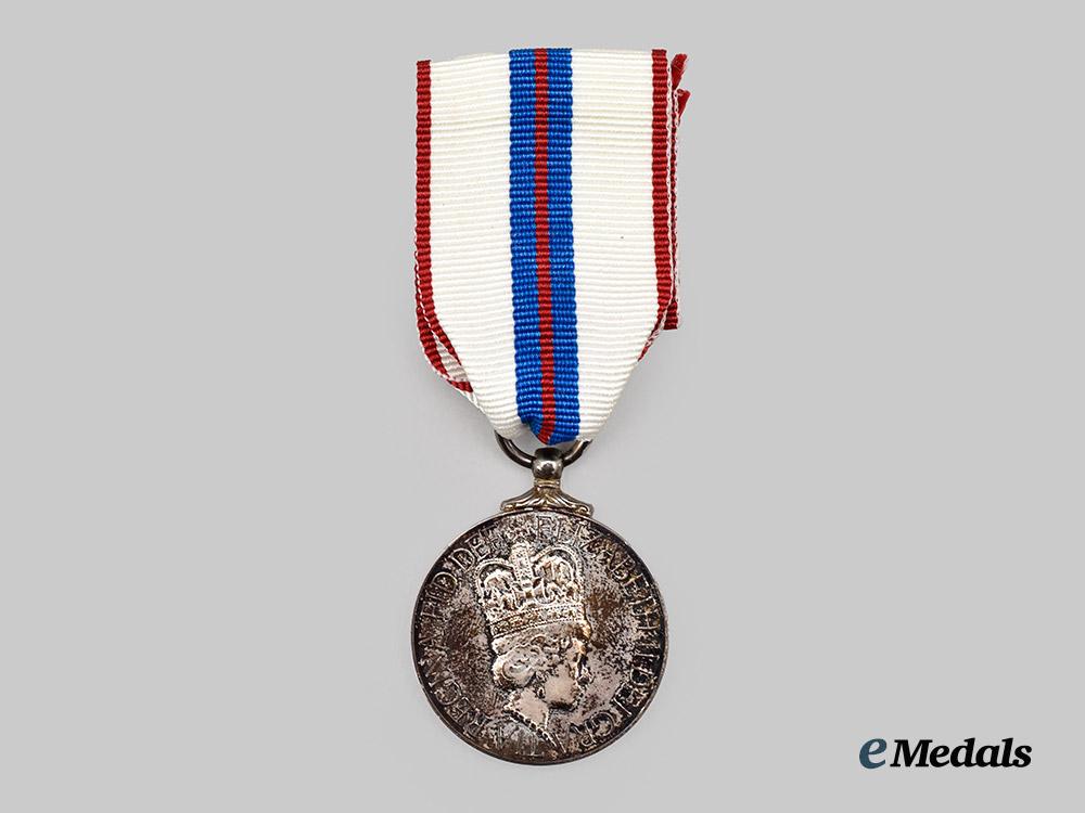 queen_elizabeth_ii_silver_jubilee_medal1952-1977,_boxed___m_n_c5953