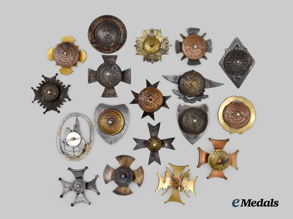 poland,_people's_republic._a_collection_of_post-1945_manufactured_regimental_badges___m_n_c5967