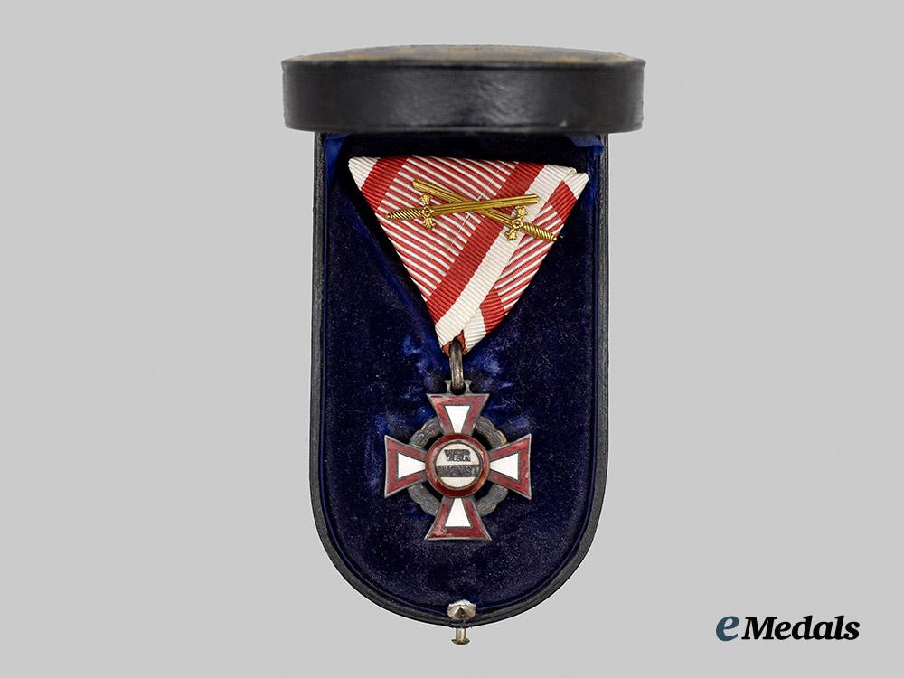 austria,_empire._a_military_merit_cross,_third_class_with_case,_by_rothe___m_n_c5971
