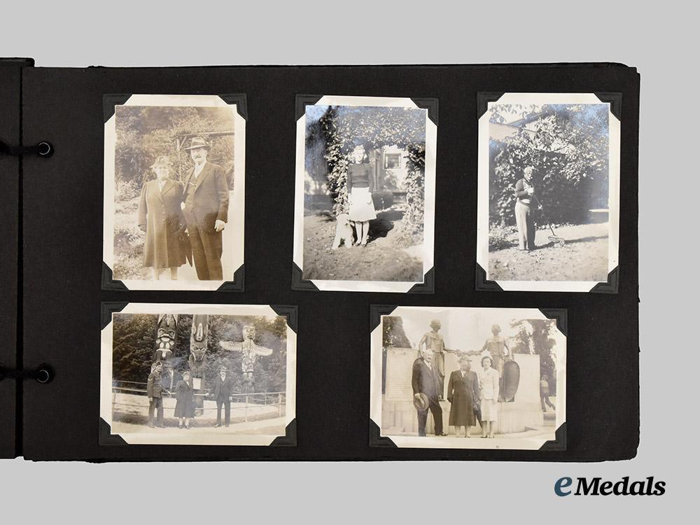 canada,_commonwealth._a_second_world_war_period_royal_canadian_air_force_photo_album___m_n_c6033