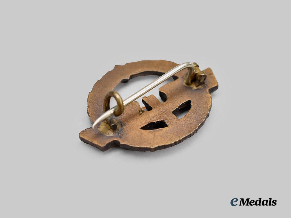 germany,_third_reich._a_rare_reichsbahn_female_staff_service_badge___m_n_c6040