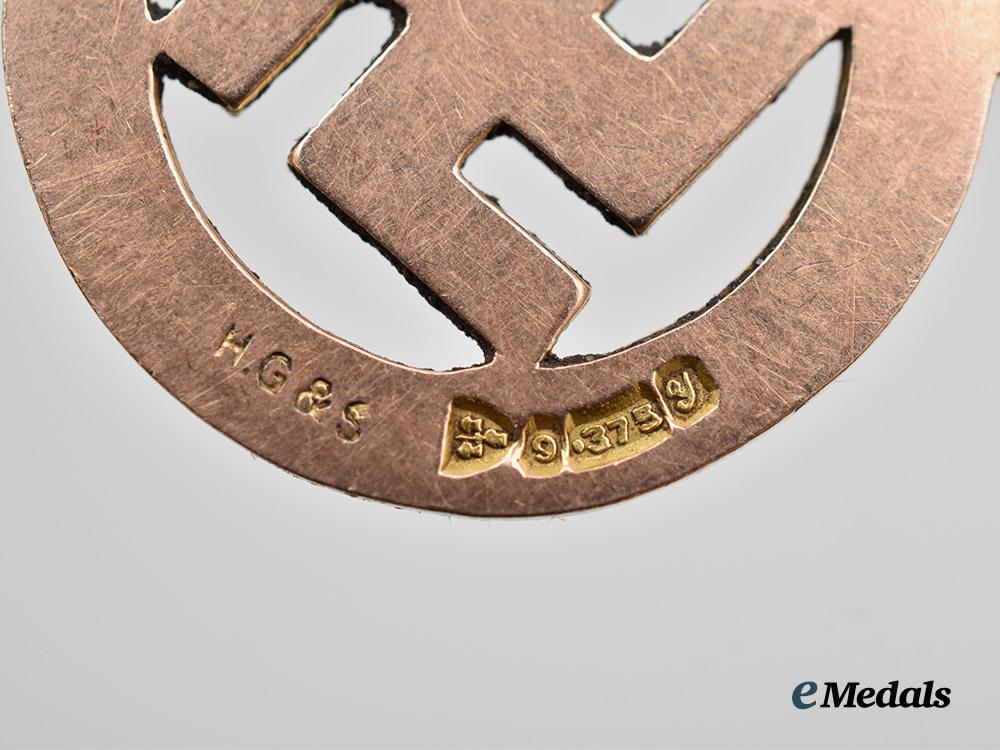 germany,_n_s_d_a_p._a_patriotic_swastika_pendant_in_gold,_by_henry_griffiths&_sons___m_n_c6070