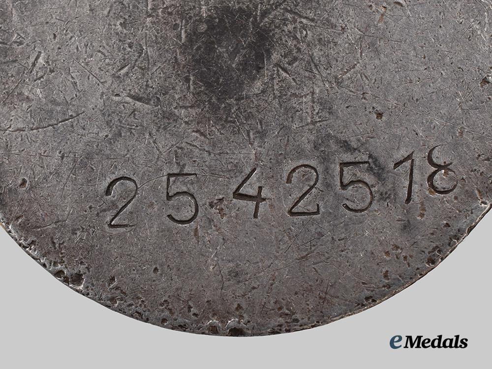 russia,_soviet_union._a_red_banner_medal_bar_for_a_distinguished_second_world_war_combatant___m_n_c6070