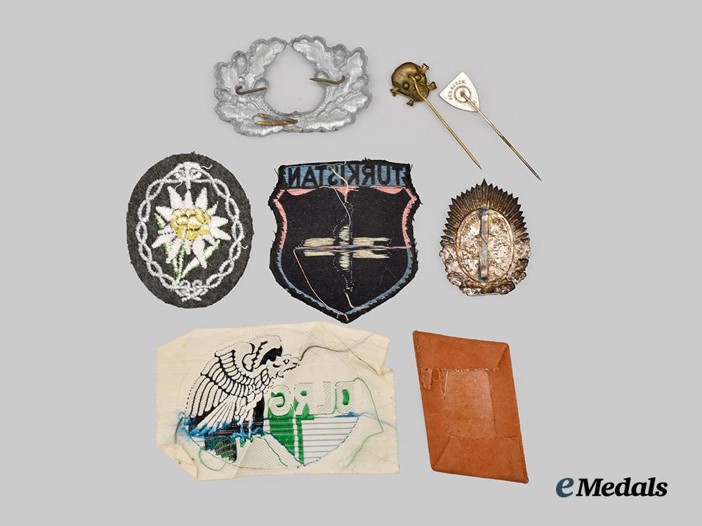 germany,_third_reich._a_mixed_lot_of_insignia___m_n_c6126