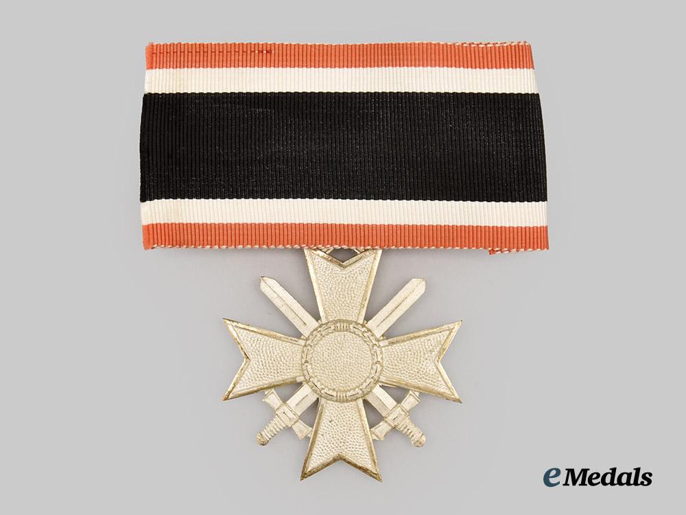 germany,_heer._a_knight’s_cross_of_the_war_merit_cross,1957_version_with_wartime_signed_letter,_from_the_estate_of_generalmajor_gustav_boehringer___m_n_c6218