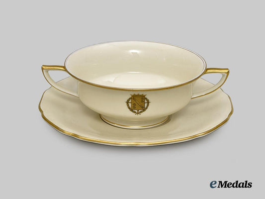 spain,_fascist_state._a_soup_dish_place_setting_belonging_to_francisco_franco.___m_n_c6226