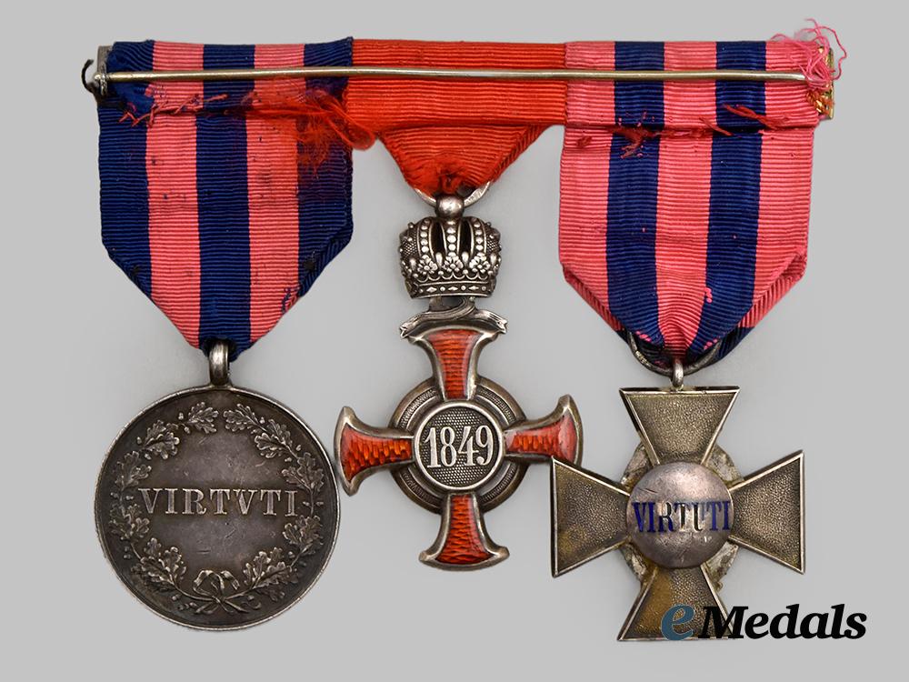 spain,_kingdom._a_rare_order_of_st._michael_medal_bar,_to_the_family_of_luis_carrero_blanco___m_n_c6246