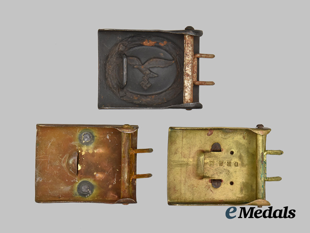 germany,_third_reich._a_mixed_lot_of_belt_buckles___m_n_c6460