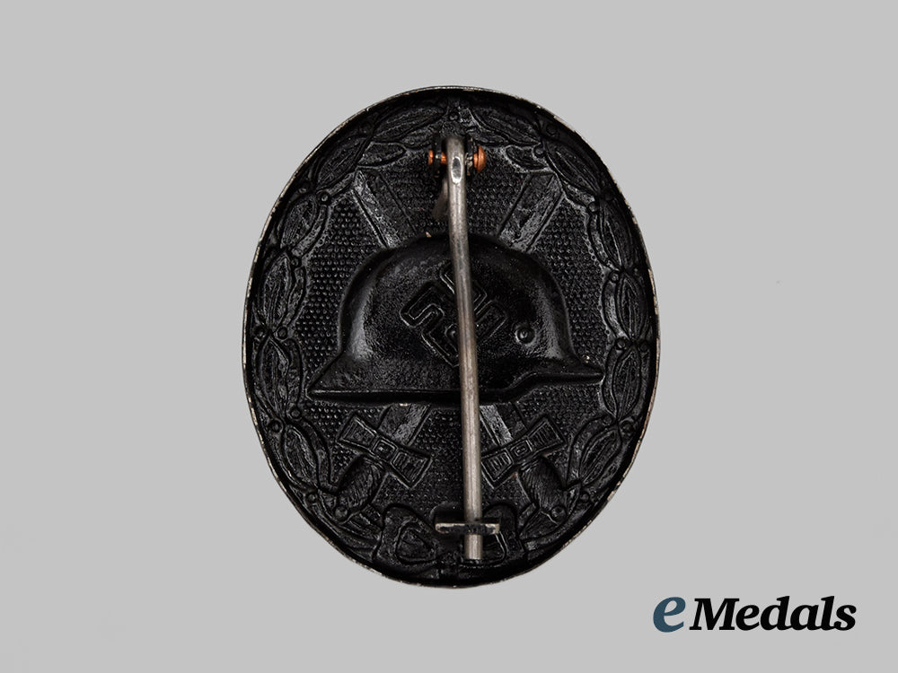 germany,_wehrmacht._a_black_grade_wound_badge,_with_case___m_n_c6471