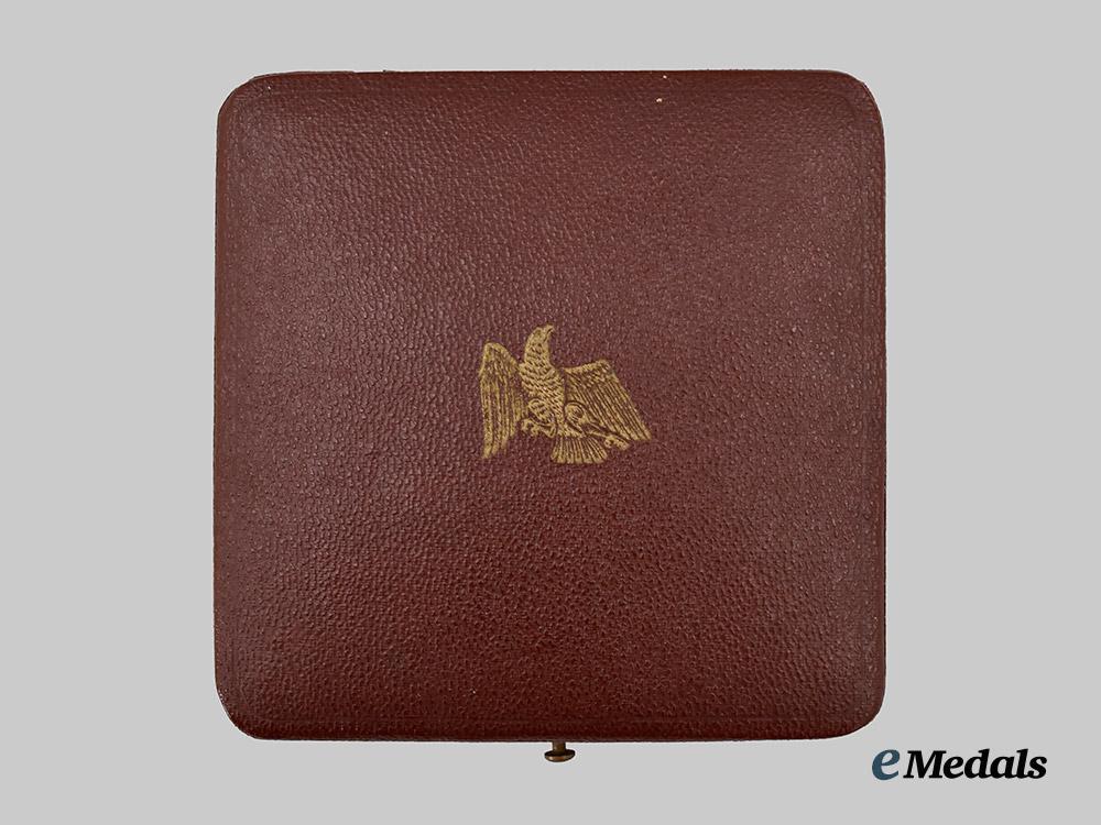 germany,_weimar_republic._a_life_saving_medal,_with_case,_by_the_prussian_mint___m_n_c6527