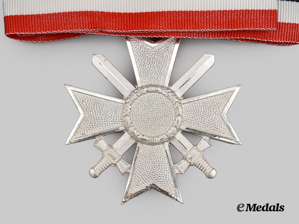 germany,_federal_republic._a_knight’s_cross_of_the_war_merit_cross_with_swords,1957_version___m_n_c6529