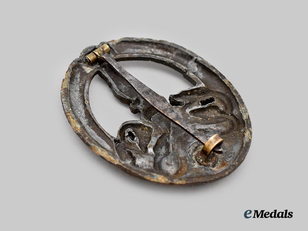 germany,_wehrmacht._an_anti-_partisan_badge,_bronze_grade,_by_c._e._juncker___m_n_c6553