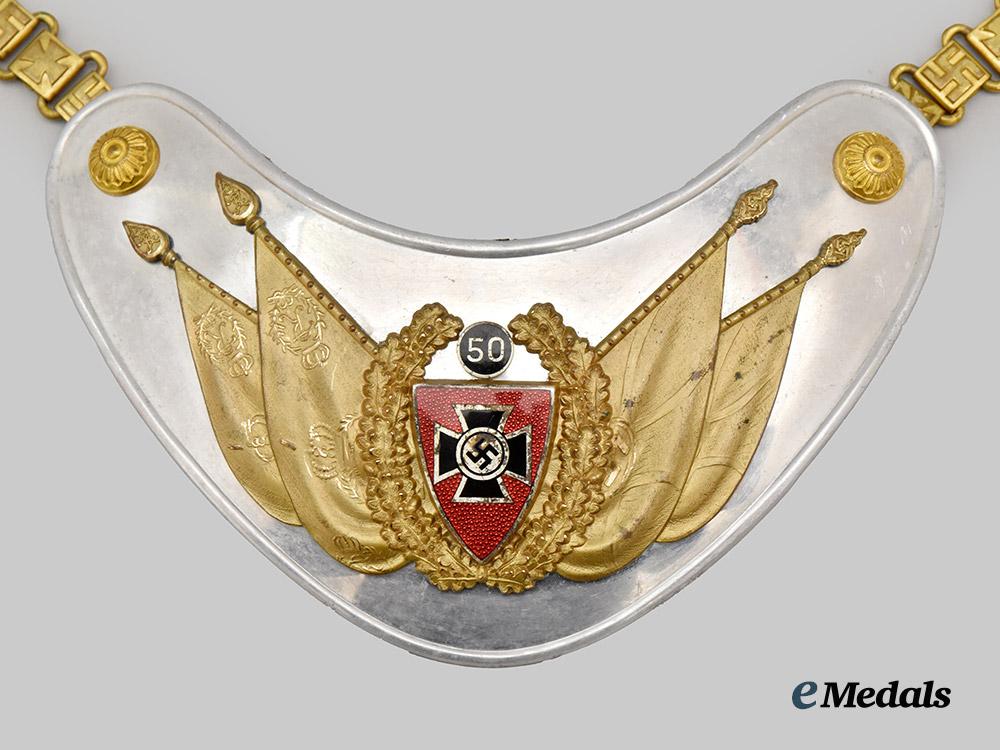 germany,_third_reich._an_n_s_r_k_b_standard_bearer’s_gorget,_special_issue_for50_years___m_n_c6565