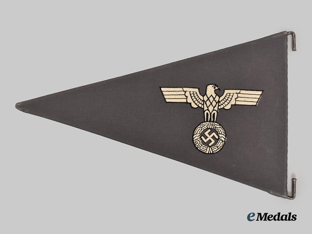 germany,_heer._an_officer’s_staff_car_pennant,_early_variant___m_n_c6576