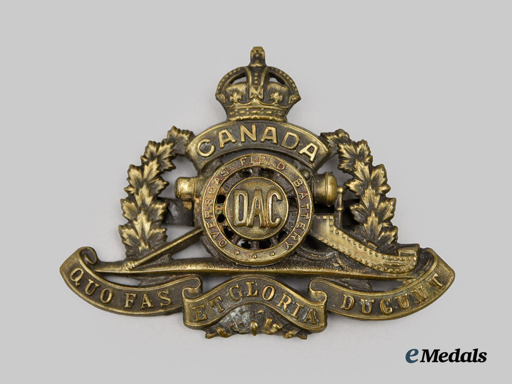 canada,_c_e_f._a1st_divisional_ammunition_column_cap_badge___m_n_c6591