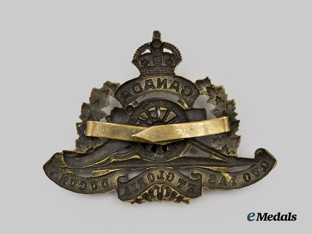 canada,_c_e_f._a1st_divisional_ammunition_column_cap_badge___m_n_c6593