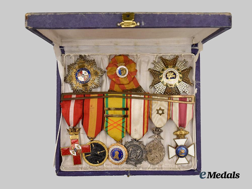 spain,_franco_period._a_war_veteran’s_medal_bar_with_two_stars___m_n_c6650