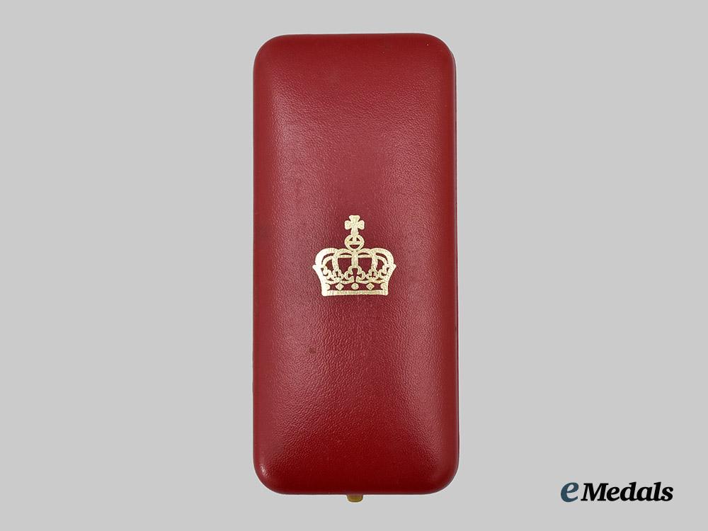 norway,_kingdom._a_royal_medal_for_service_to_aslaug_marie_bakaas,1982___m_n_c6679